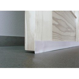 BURLETE BAJO PUERTA...